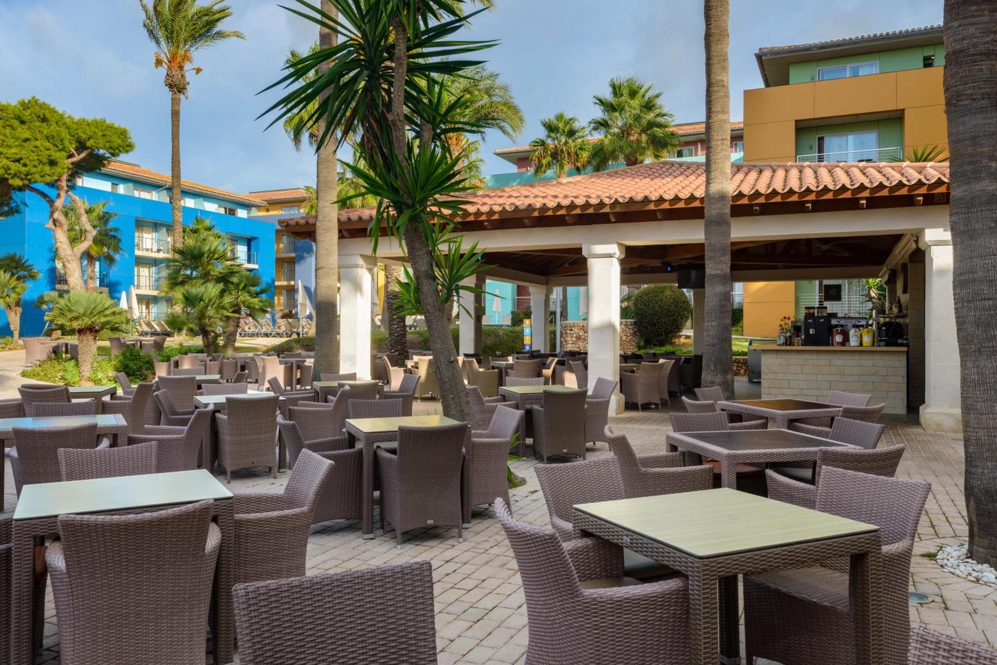 Occidental Menorca (Adults Only) Hotel Punta Prima  Eksteriør billede