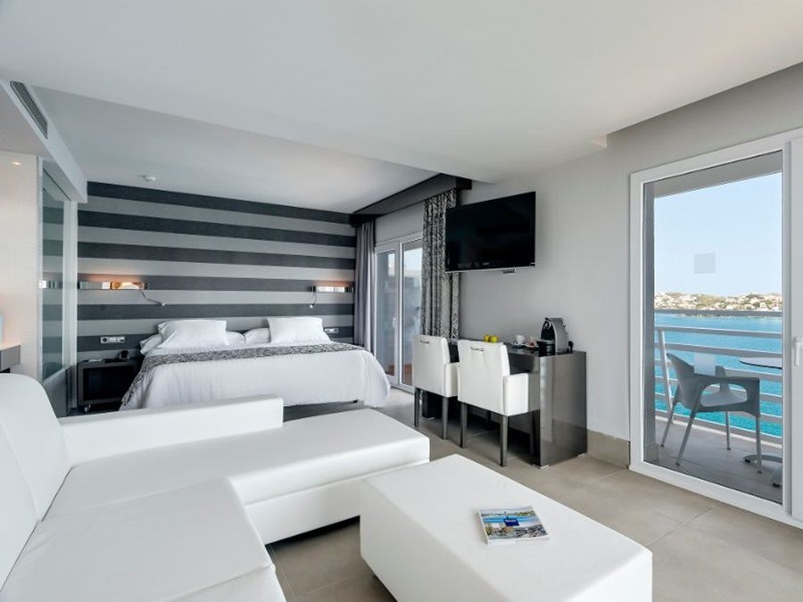 Occidental Menorca (Adults Only) Hotel Punta Prima  Eksteriør billede